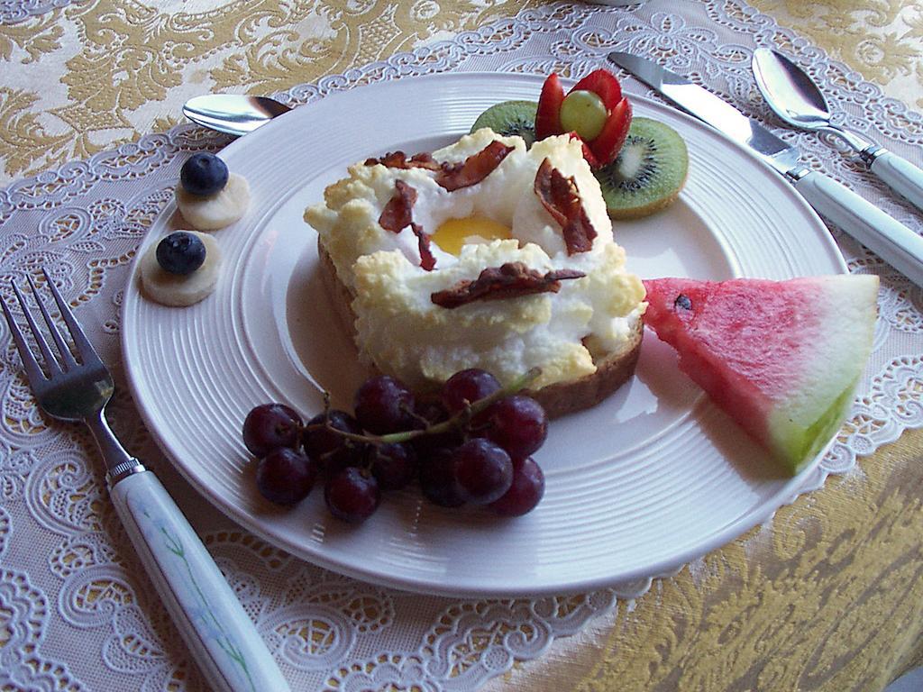 Gite La Halte Du Verger Bed And BreakfastRivière-du-Loup エクステリア 写真