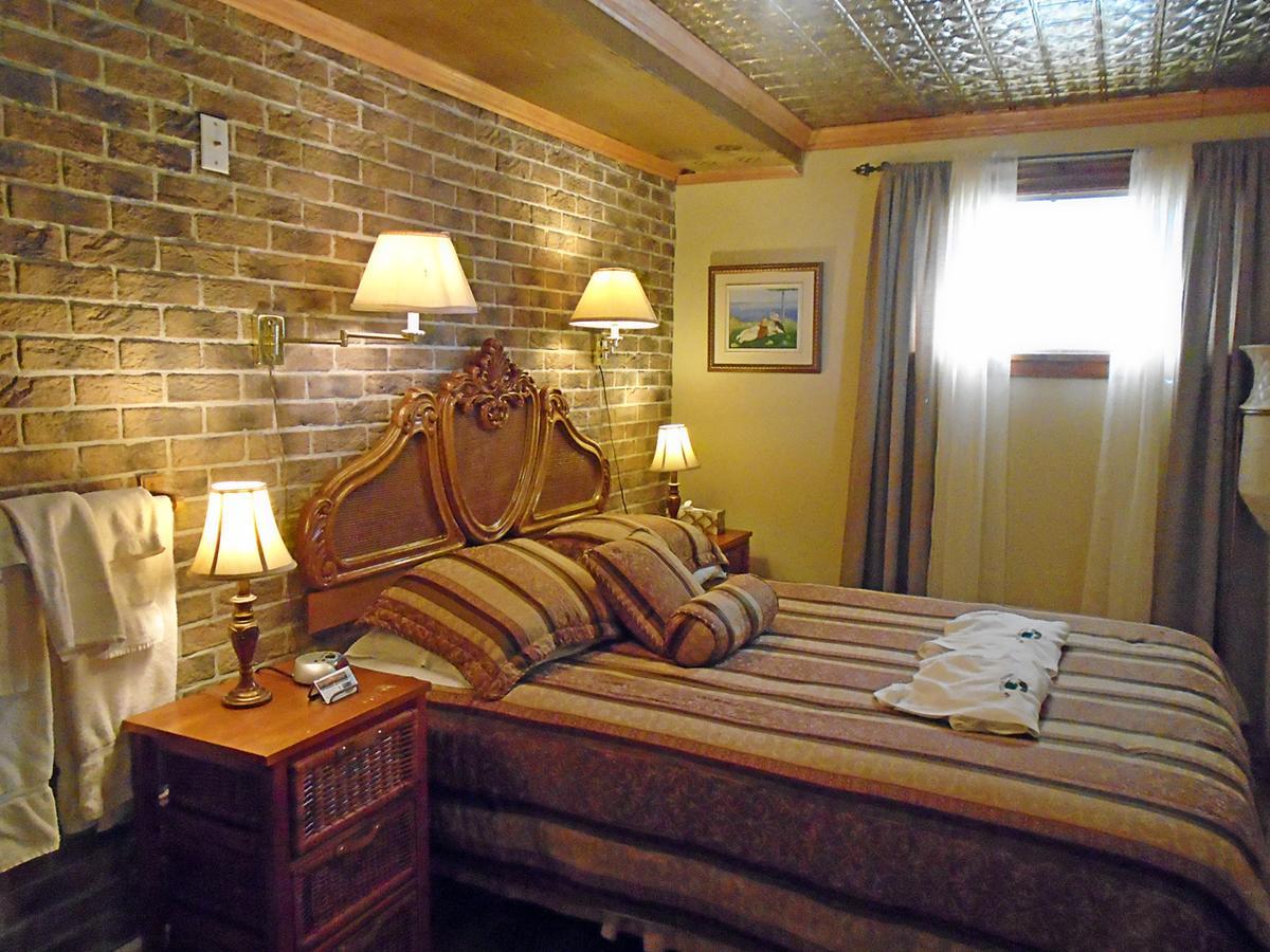 Gite La Halte Du Verger Bed And BreakfastRivière-du-Loup エクステリア 写真