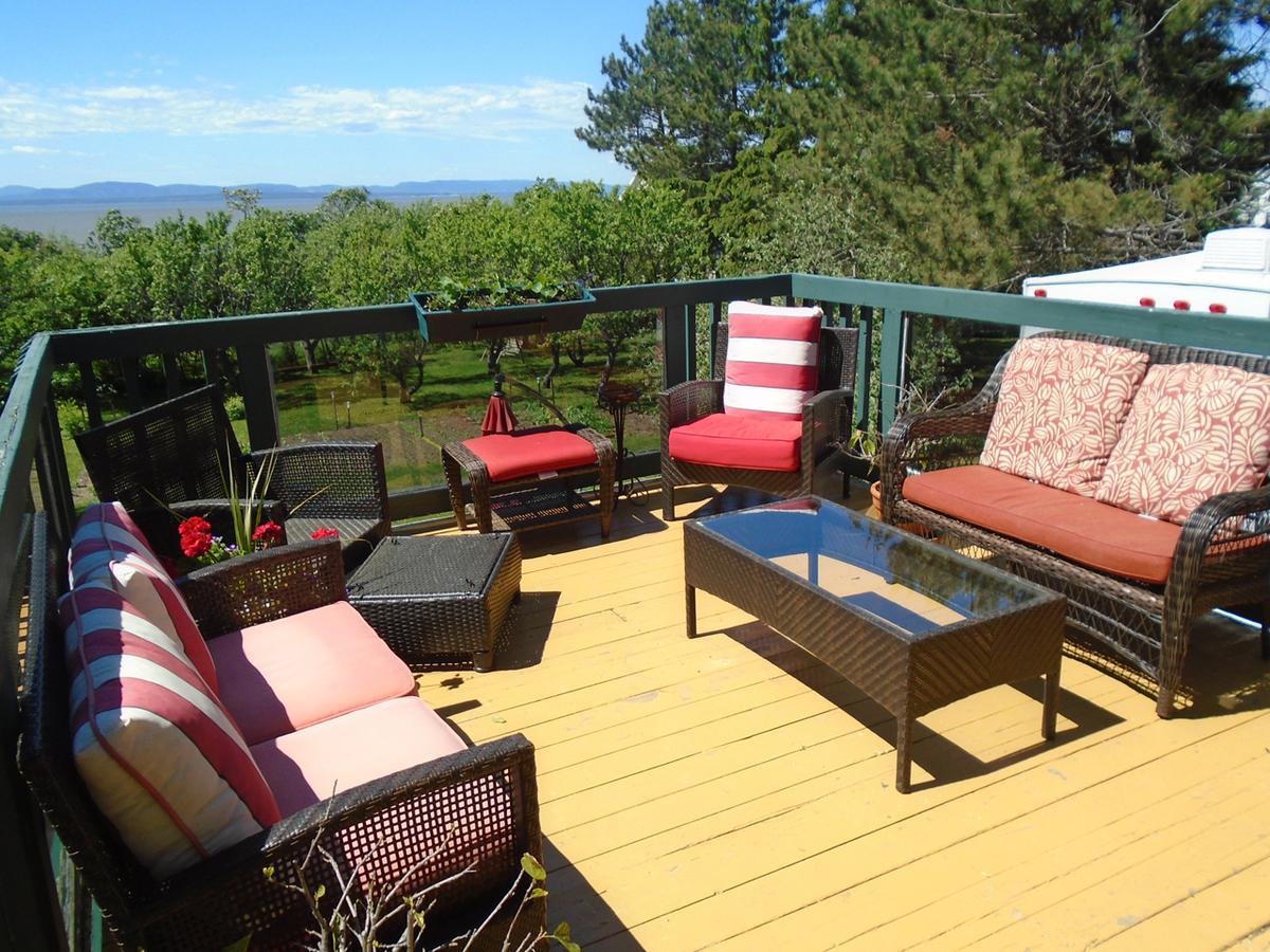 Gite La Halte Du Verger Bed And BreakfastRivière-du-Loup エクステリア 写真